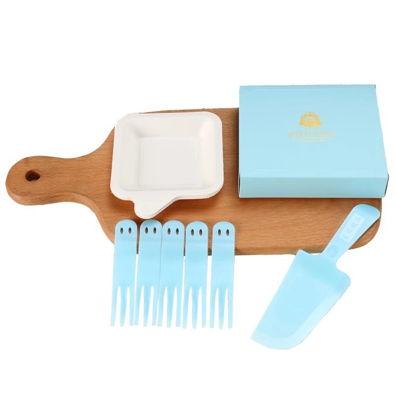 21Cake Style Cake Cutlery & Plate Set – Disposable Birthday Knife Fork 5-Person Box